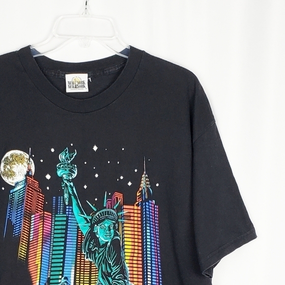 VINTAGE New York Statue of Liberty Las Vegas tee - Picture 2 of 6